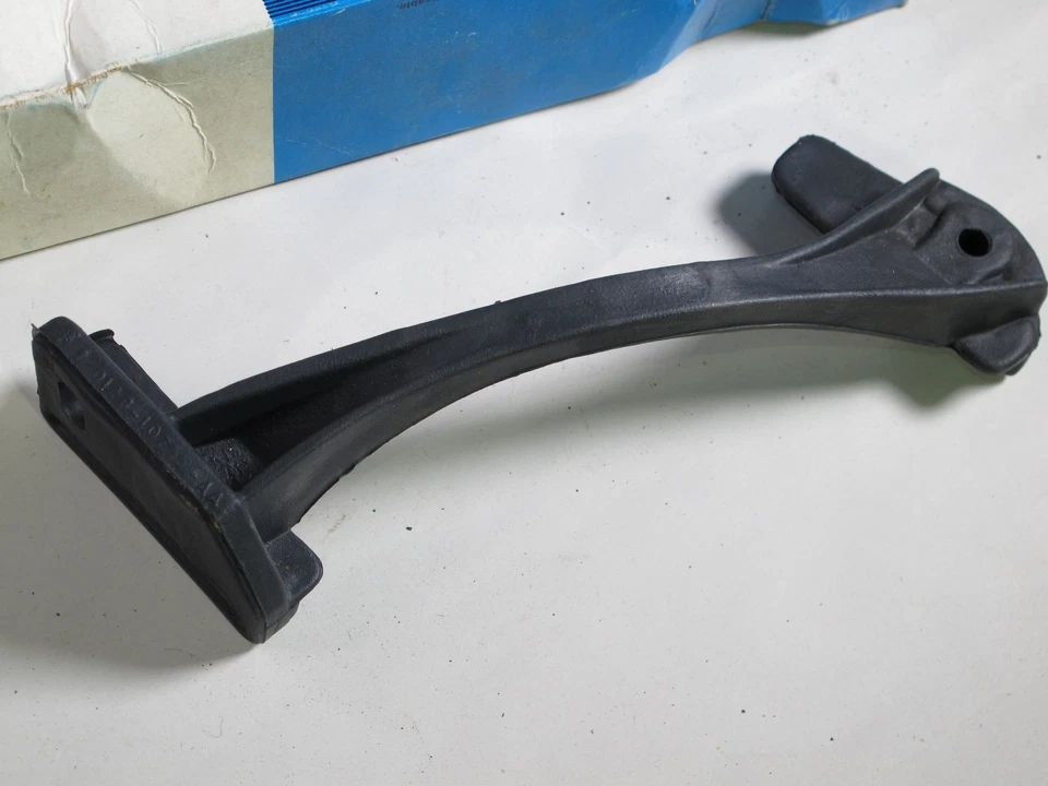 71 72 Ford Pinto Mercury Bobcat OEM NOS Battery Hold Down Clamp D1FZ-10718-A - Image 2 of 4