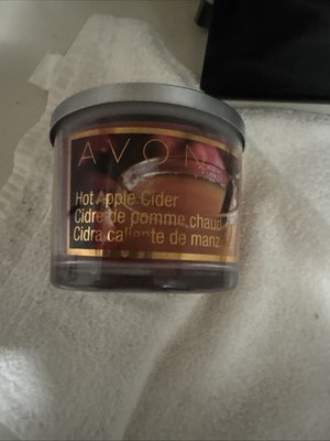 ￼ Avon￼Candle ￼ Hot Apple Cider Candle