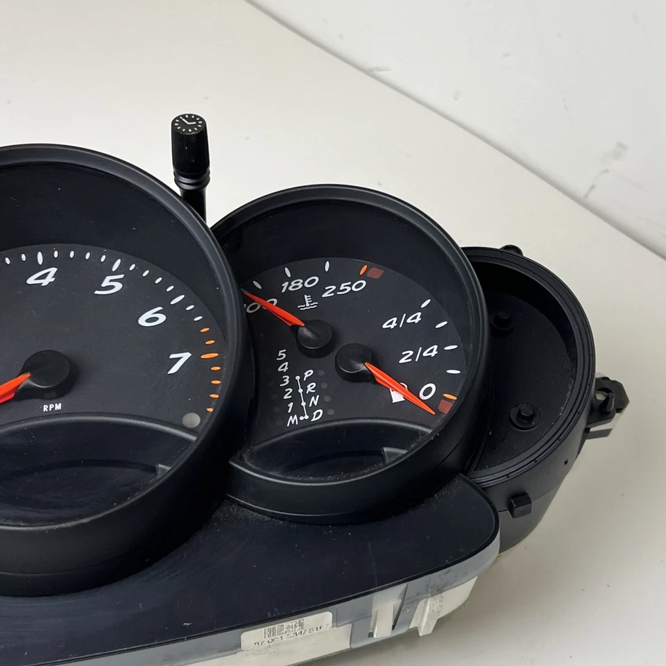 Porsche Boxster 1999 instrumento velocímetro clúster km/h OEM Foto 4 de 4
