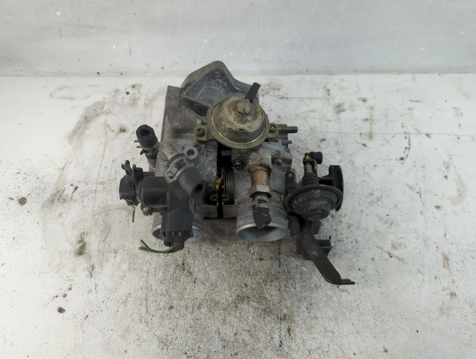 2000-2004 Toyota Avalon Throttle Body JNJ8Y - Image 3 of 4