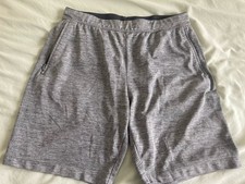 Uniqlo Men Shorts S/M Gray Polyester Pull On Drawstring Activewear Sweat