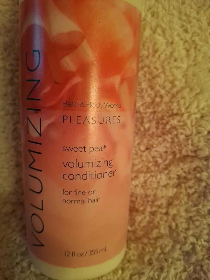 Bath & Body Works Pleasures Sweet Pea Conditioner  - Image 2 of 4