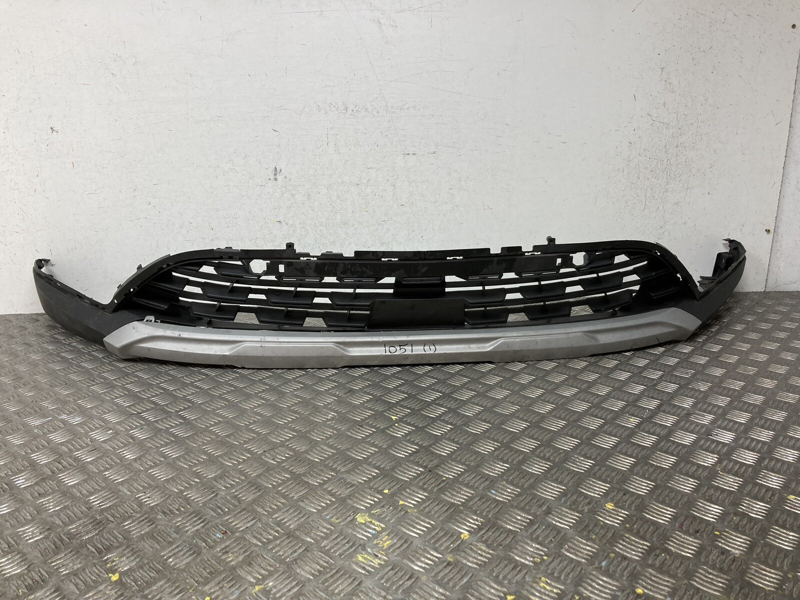 RENAULT CAPTUR 2020-ON BUMPER GRILLE 620430370R #CAPTUR for sale  
