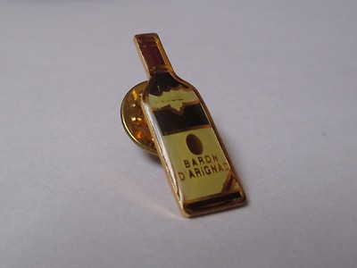 Pin's Weingetränk / Flasche Baron d'Arignac (Epoxid)