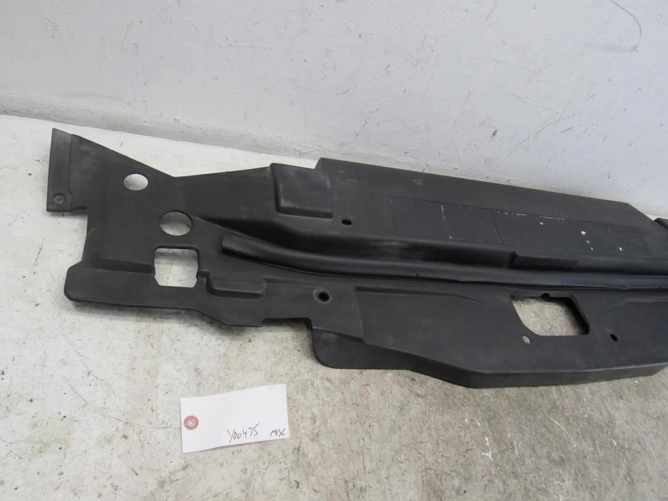 2000 Lincoln Navigator radiator core support trim plastic sight shield cover OEM Foto 2 de 4