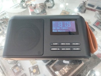 iBright Digital Portable Radio DAB+/FM Tuner - BLACK