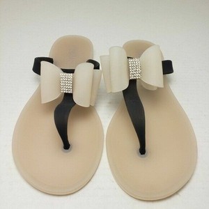 gina flip flops