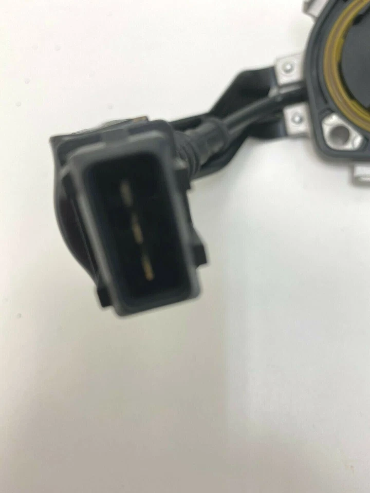 OEM R26003 NEW Oil Level Sensor BMW - Image 3 of 4