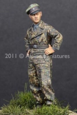 ALPINE MINIATURES 1:35 SET 35121 WWII GERMAN BALTHASAR ''BOBBY'' WOLL 1944