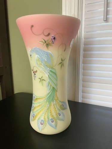 Vintage Signed Fenton Art Glass Burmese Peacock Glowing Vase Limited Stunning - Picture 2 of 14