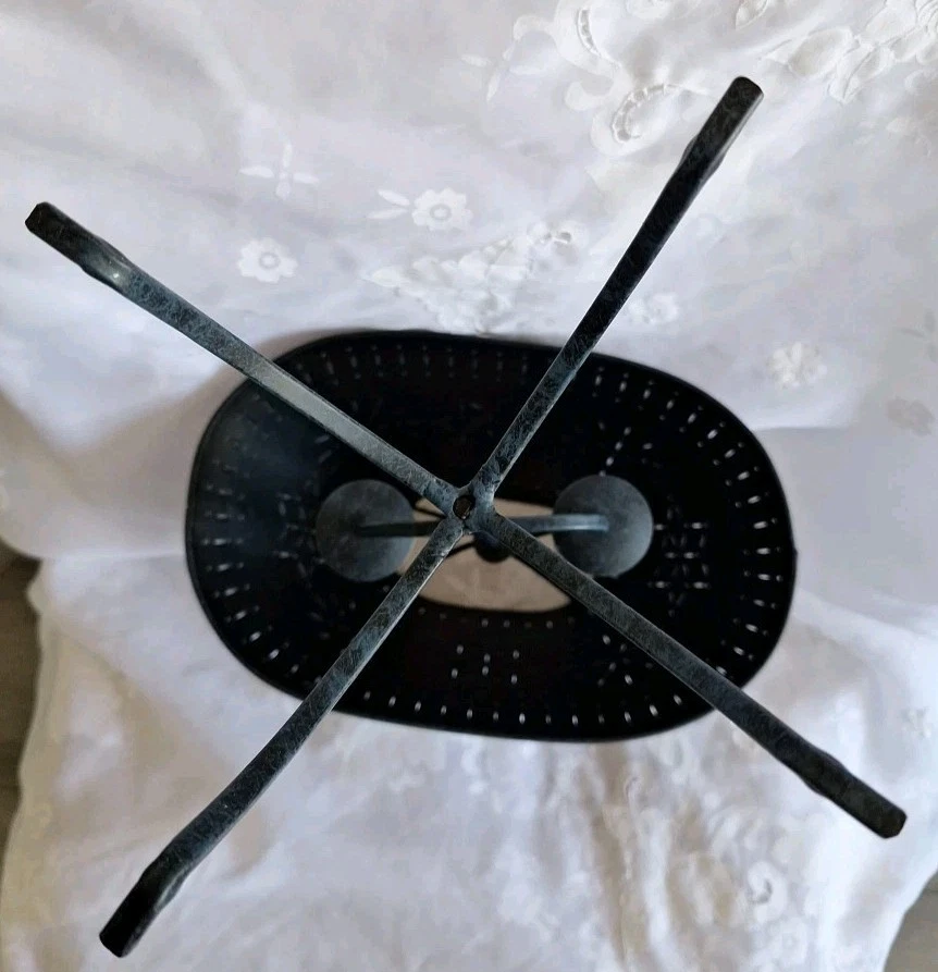 Lámpara de 2 velas rústica de hojalata Tole estrella perforada y hierro forjado 17 1/2" 44,4 cm Foto 3 de 4