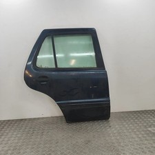 MERCEDES-BENZ M W163 Tür hinten rechts A1637301605 2,7 Diesel 120 kW 2000 313807 MERCEDES-BENZ M W163 Tür hinten rechts A1637301605 2,7 Diesel 120 kW 2000 313807