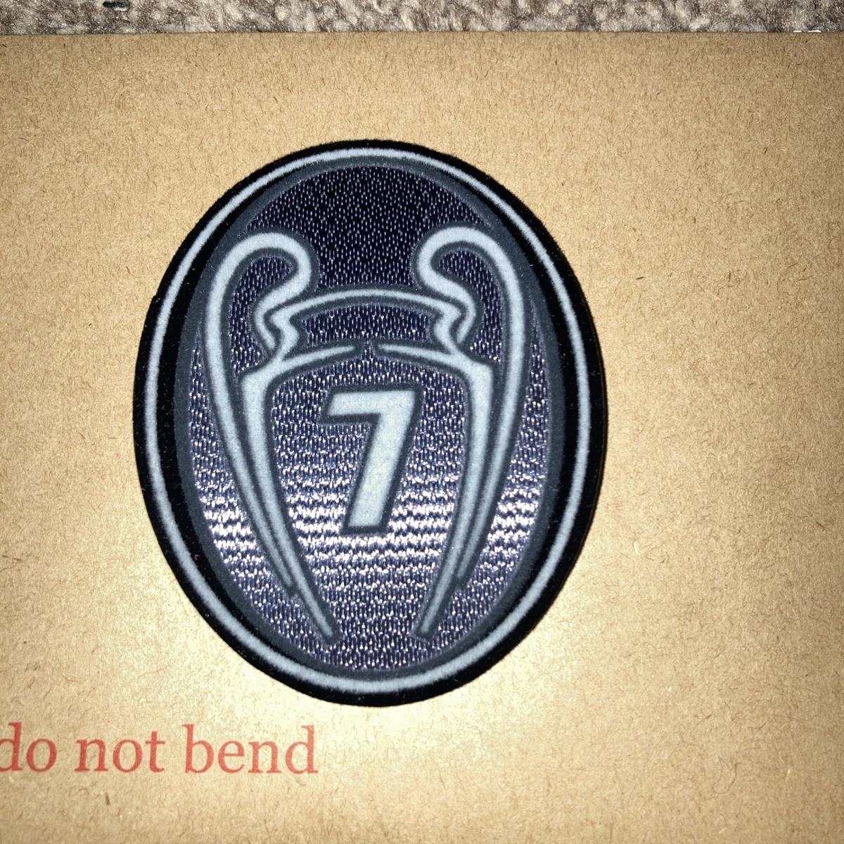 Football - Superbe pins football qualité zamac n829