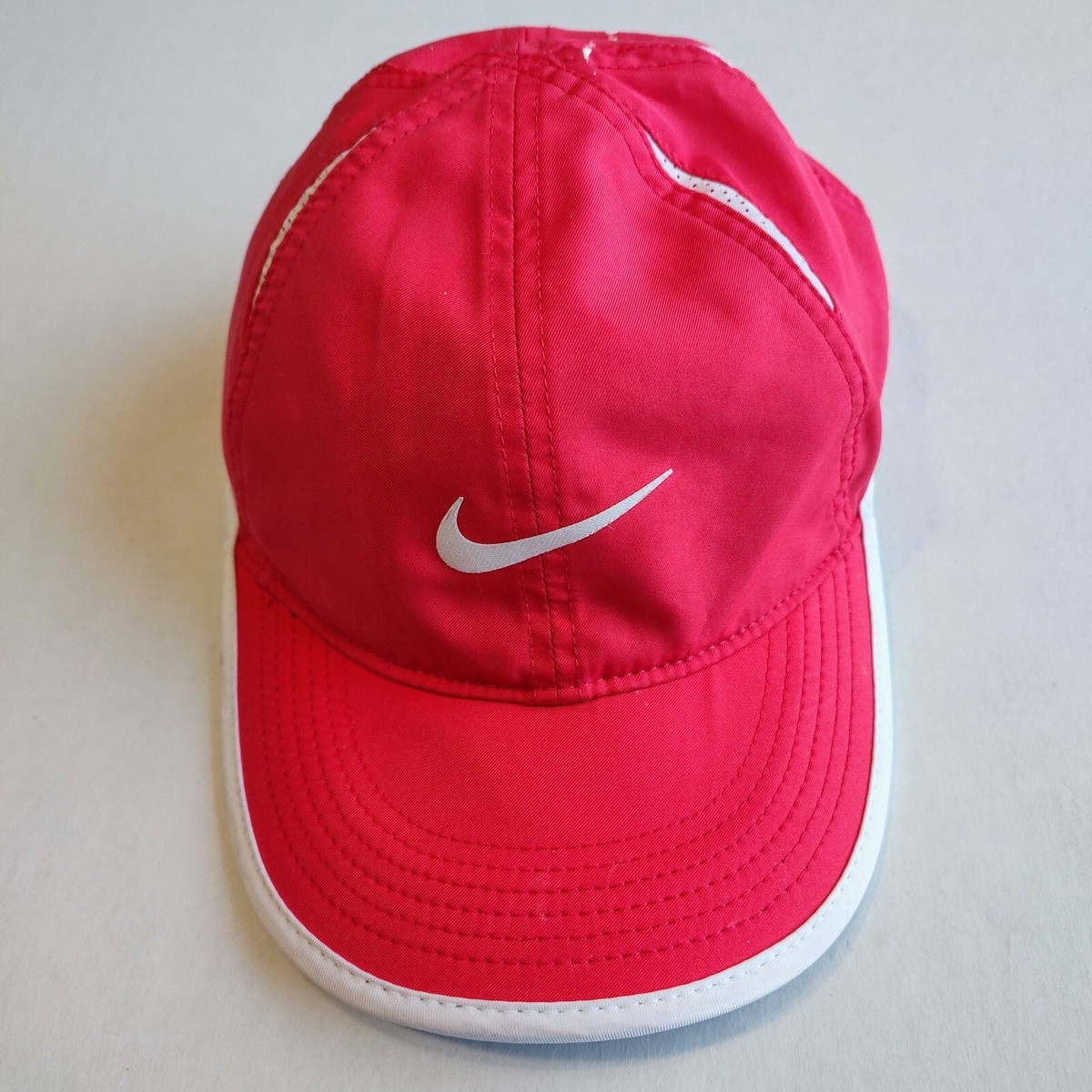 Nike Hat Featherlight Hot Pink Running hat cap‎ Adjustable Lightweight Nike Featherlight Hat Women Strapback Hot Pink Running Golf  main image 3
