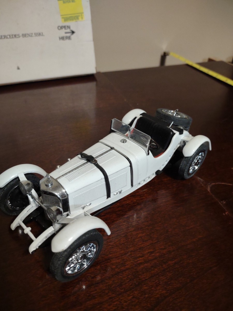 NEW IN ORIGIONAL BOX Danbury Mint 1931 Mercedes Benz SSKL 1:24