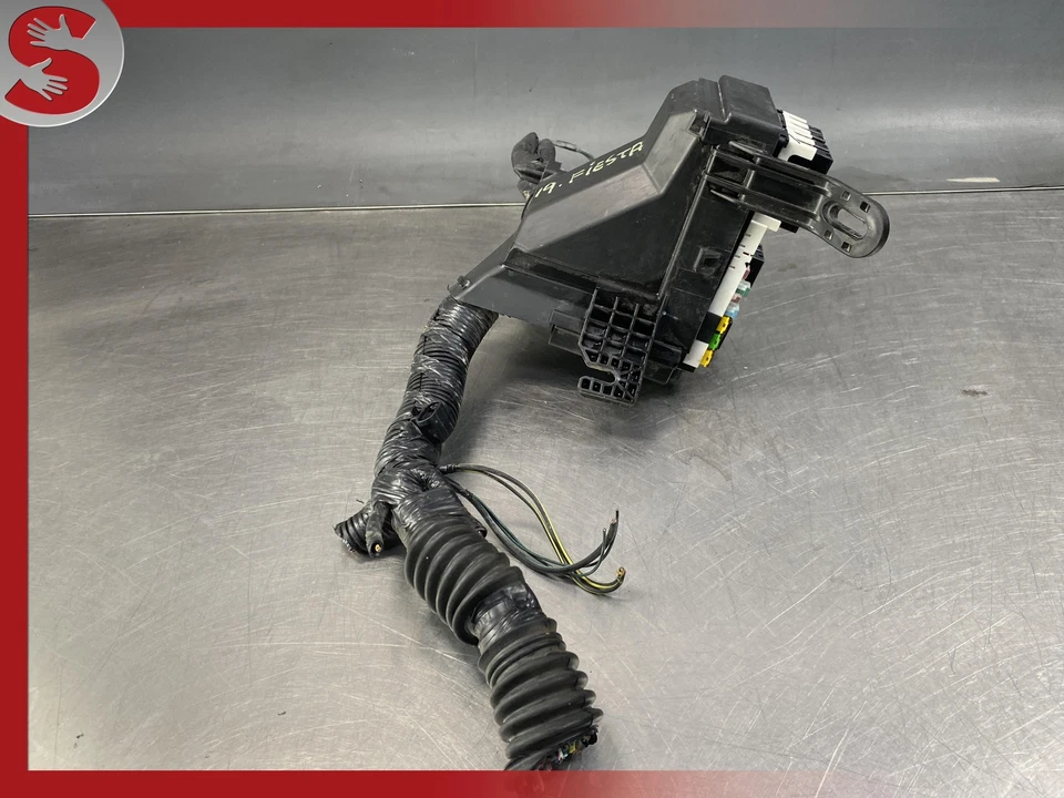 2014-2019 Ford Fiesta engine Fuse Box OEM - Image 3 of 4