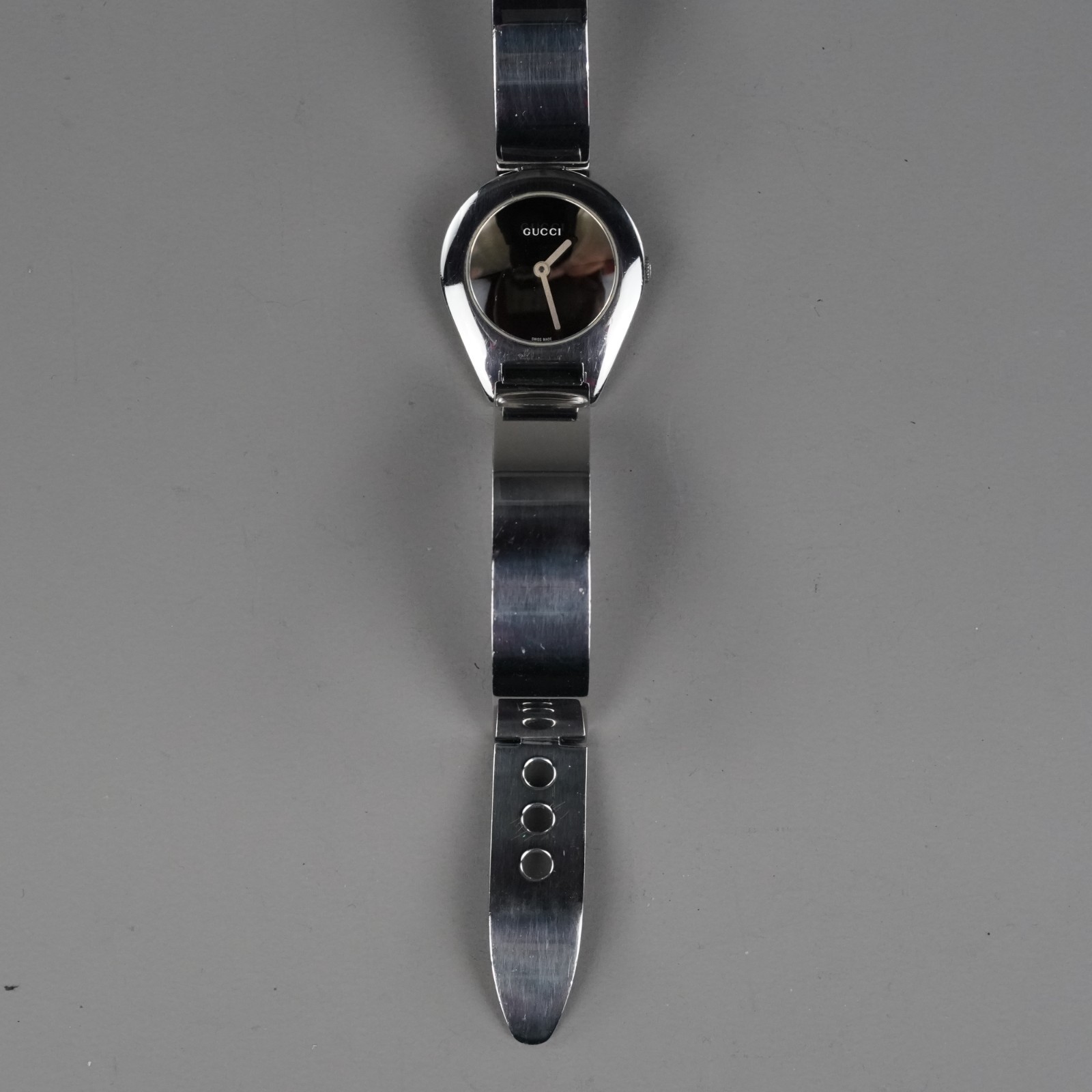 GUCCI Vintage Women's Watch 6700L Silver 27mm Vintage New Battery 0105015 thumbnail 17