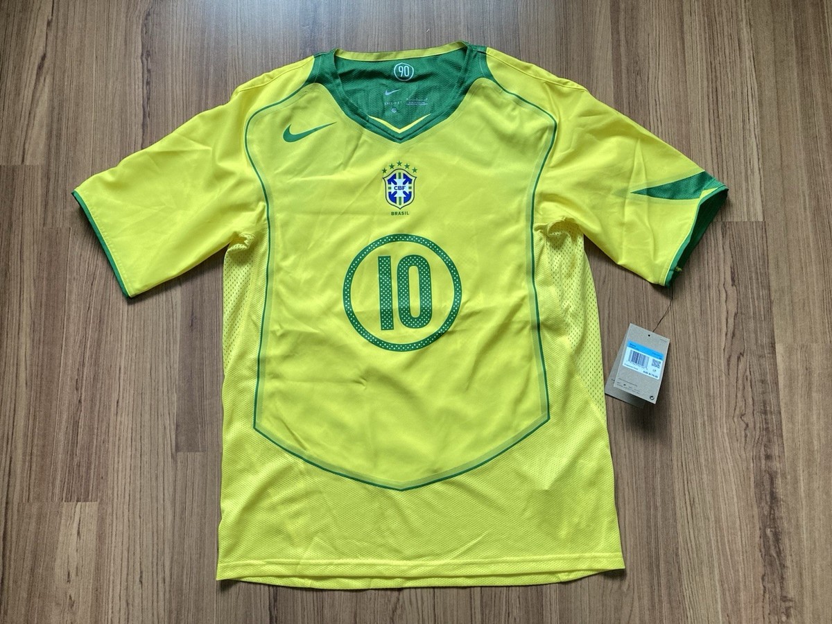 Brazil 2004 Re-Issue RONALDINHO #10 Home shirt BNWT Size M
