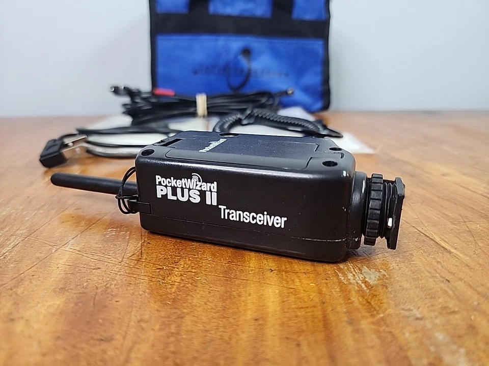 Pocket Wizard Plus II Transceiver with Sync Cables & Case Bundle Tested - Image 3 of 4