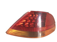 Bmw E65 R�ckleuchte hinten rechts Hella Original 740D Baujahr 2004