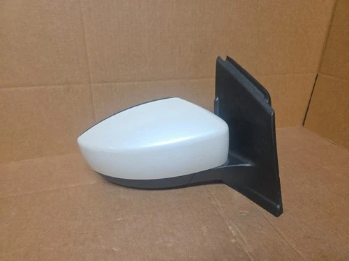 2017 - 19 Ford Escape RH Passenger Side Door Mirror Power White OEM M058