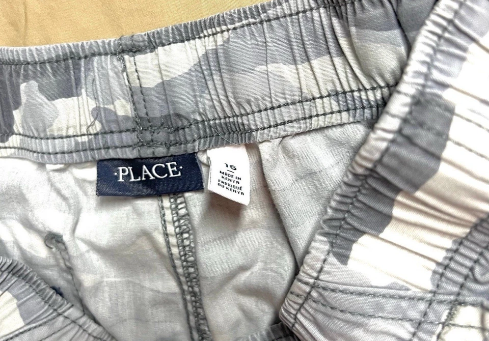 Boys Children's Place Pull-On Cargo Shorts - Olive Camo - Size 16 Husky!! - Image 4 of 4