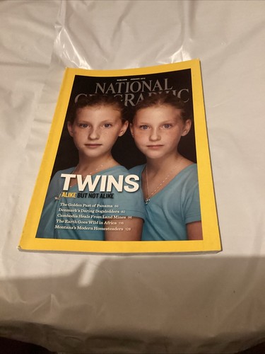 National Geographic Magazine January 2012 Twins : Alike But Not Alike - Foto 2 di 3