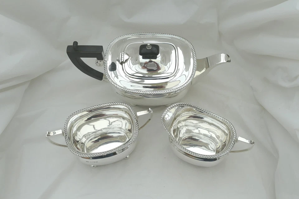 RARE GEORGE V HM STERLING SILVER 3 piece TEA SET 1913 - Image 2 of 4