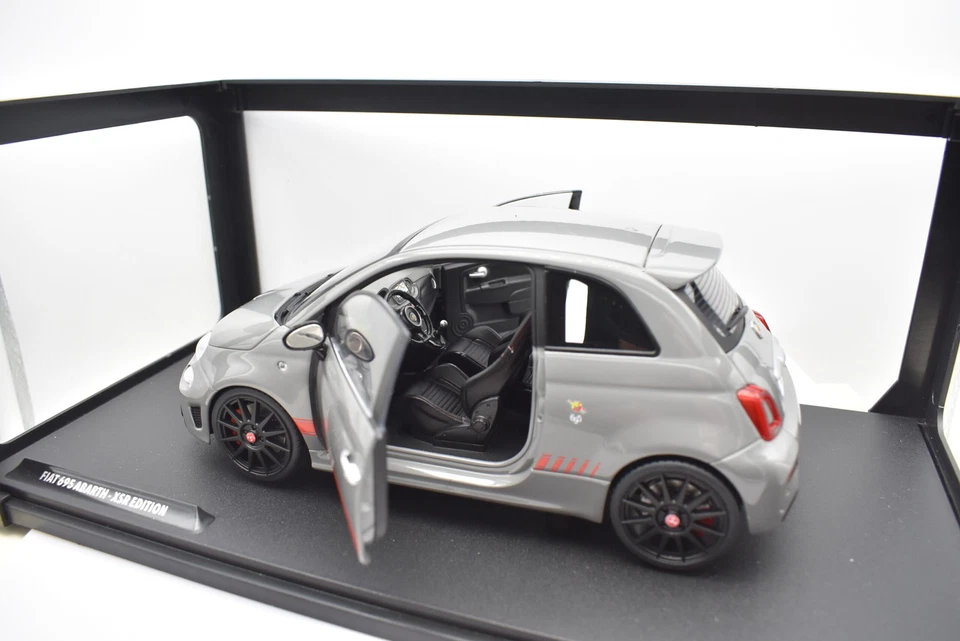 Modellino auto scala 1:18 Fiat 500 695 Abarth XSR diecast modellismo statico car - Immagine 2 di 4