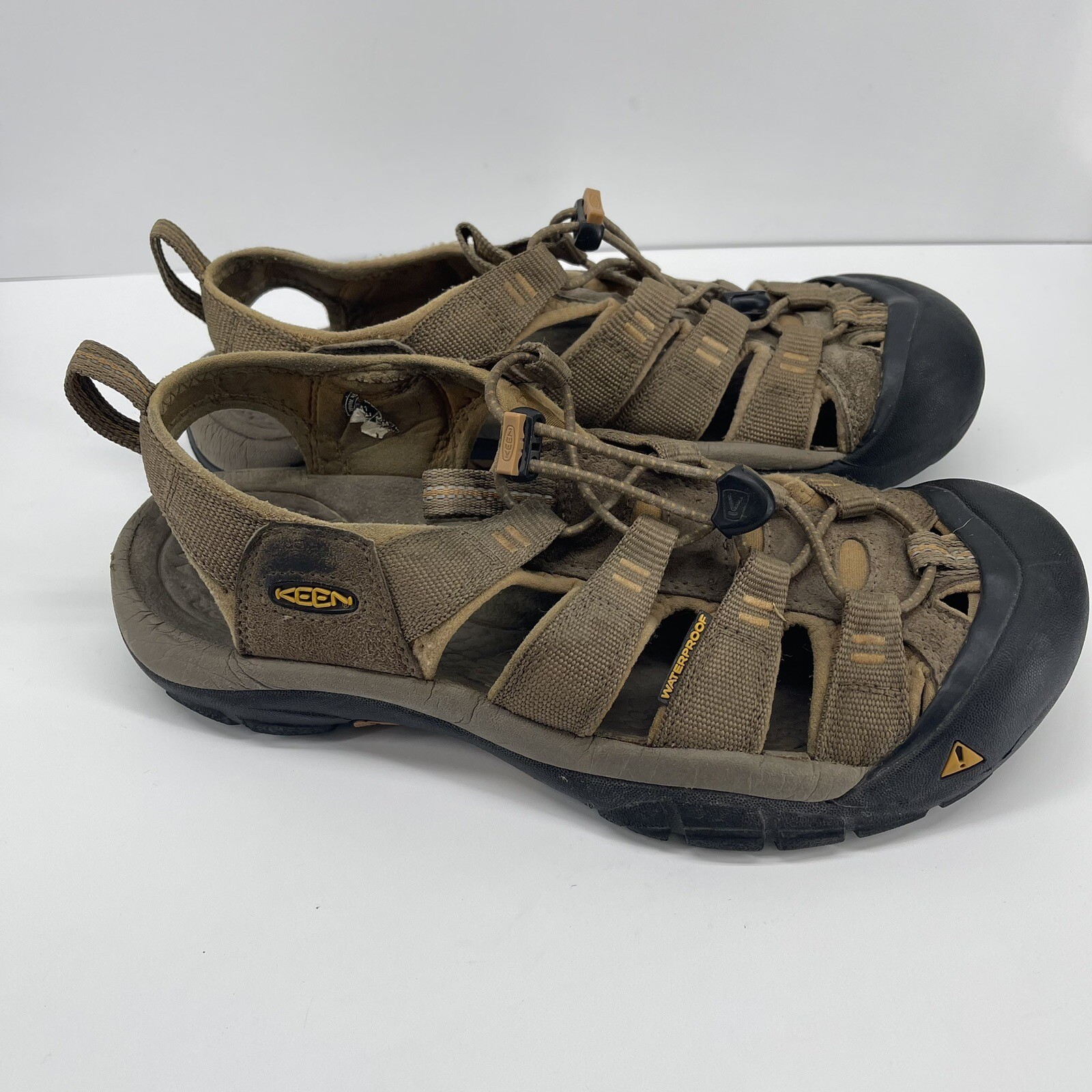 Scarpe da acqua da trekking da donna Keen taglia 8 marroni da passeggio da uomo taglia 7 EUR 39 GUC