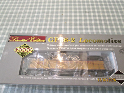 Proto 2000 Spur HO Ltd Edition - GP38-2 Diesellok - Union Pacific 2027 - Originalverpackt -