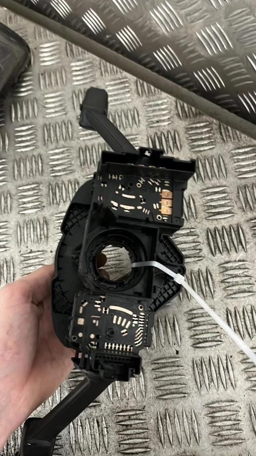 Com (Bloc Contacteur Tournant+Commodo Essuie Glace+Commodo Phare) SEAT IBIZA 4 P - Photo 4/4