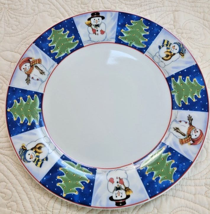 Royal Norfolk Christmas Dinner Plate 10 in Snowman Tree Holiday Serving