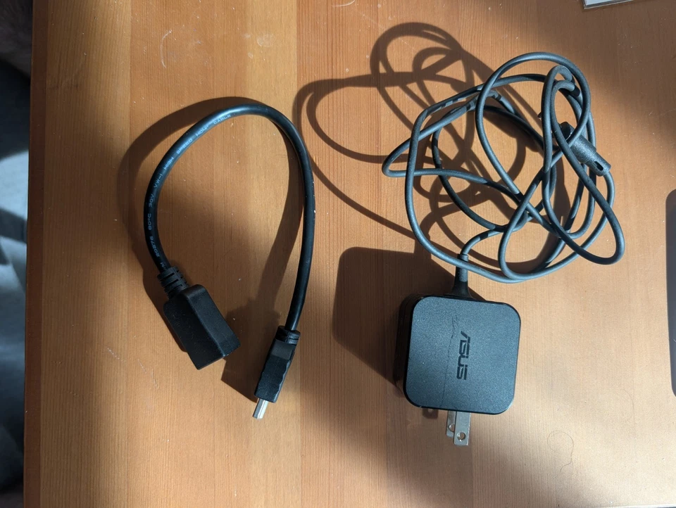 ASUS Chromebit CS10 16GB EMMC Compact Stick Desktop PC B013C 2GB LPDDR3 - Image 4 of 4