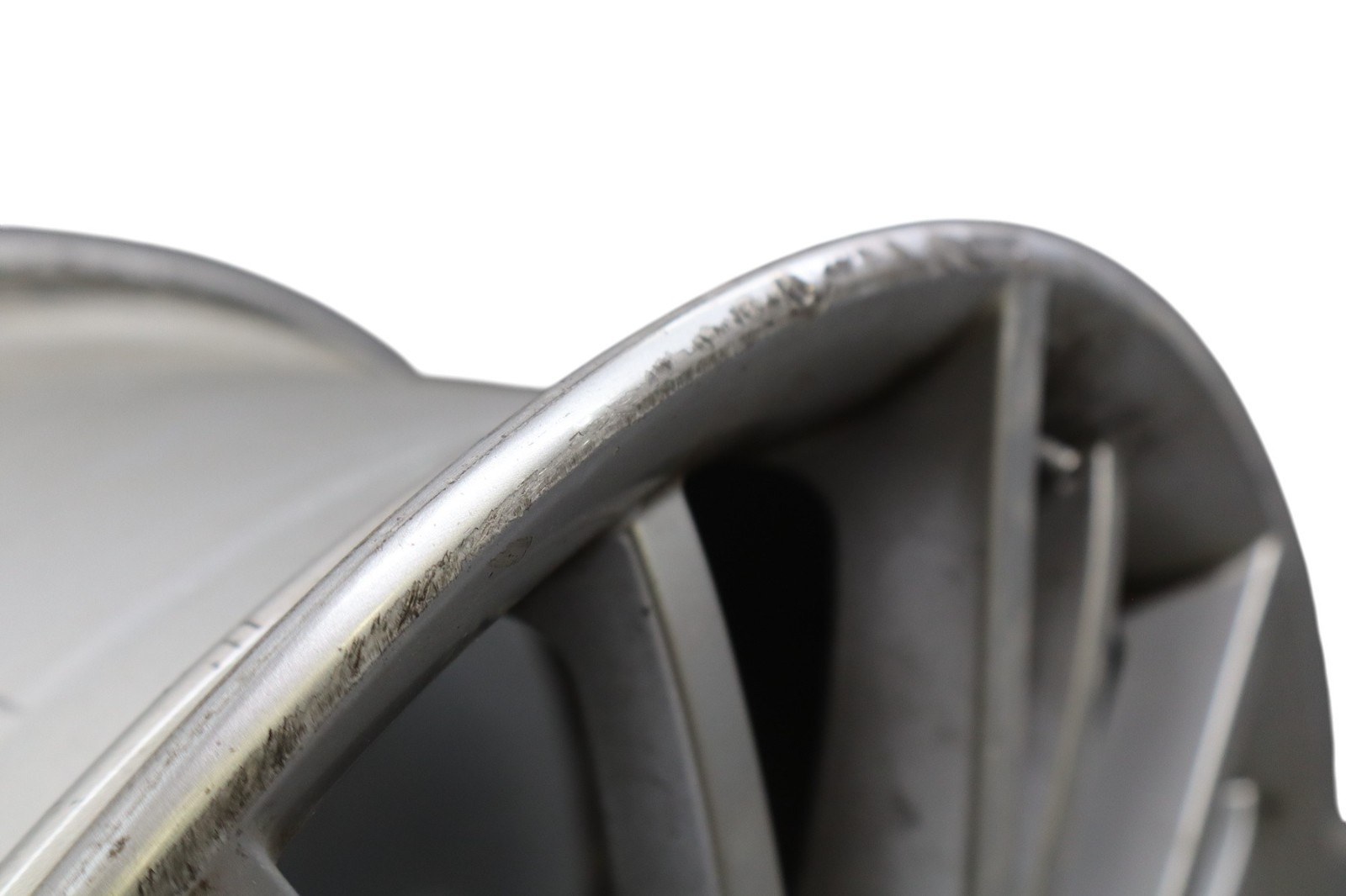 03-13 Maserati Quattroporte M139 10.5 x 20 20" Rear Alloy Wheel Rim Oem
