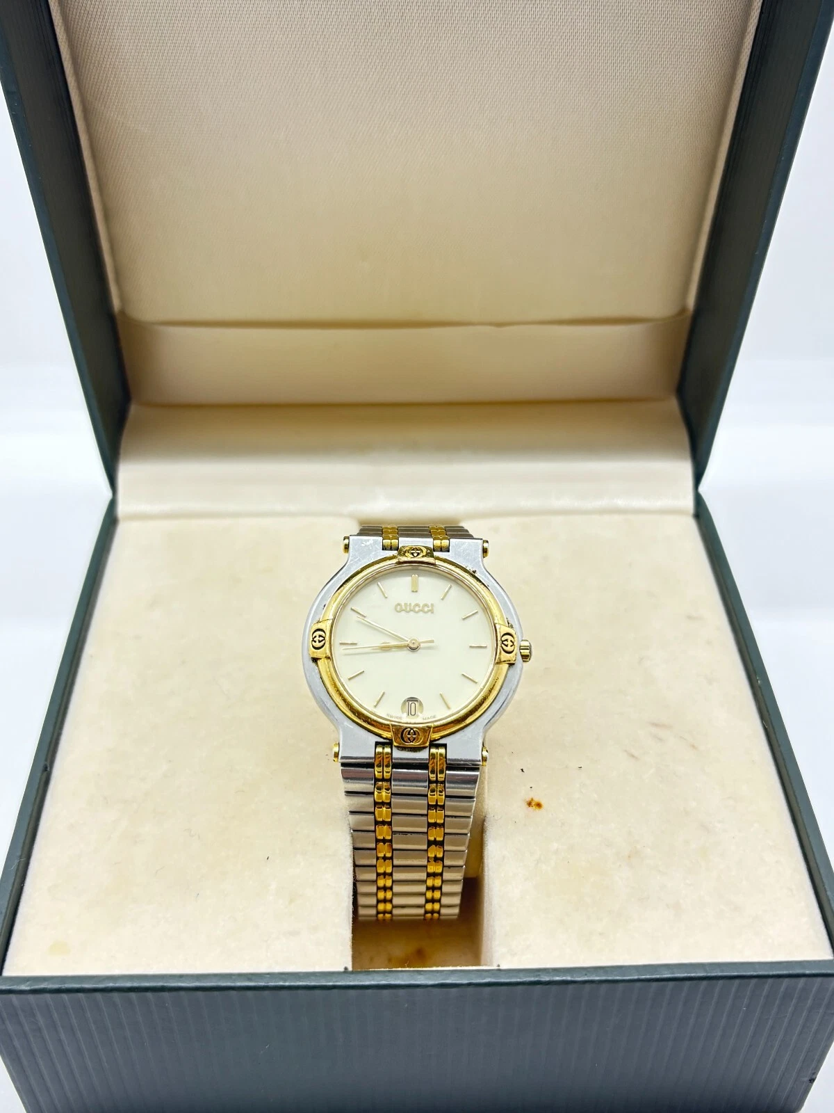 [Exc+5 avec boite] Montre Homme Gucci 9000M Cadran Argenté Quartz Or Occasion Fonctionne
