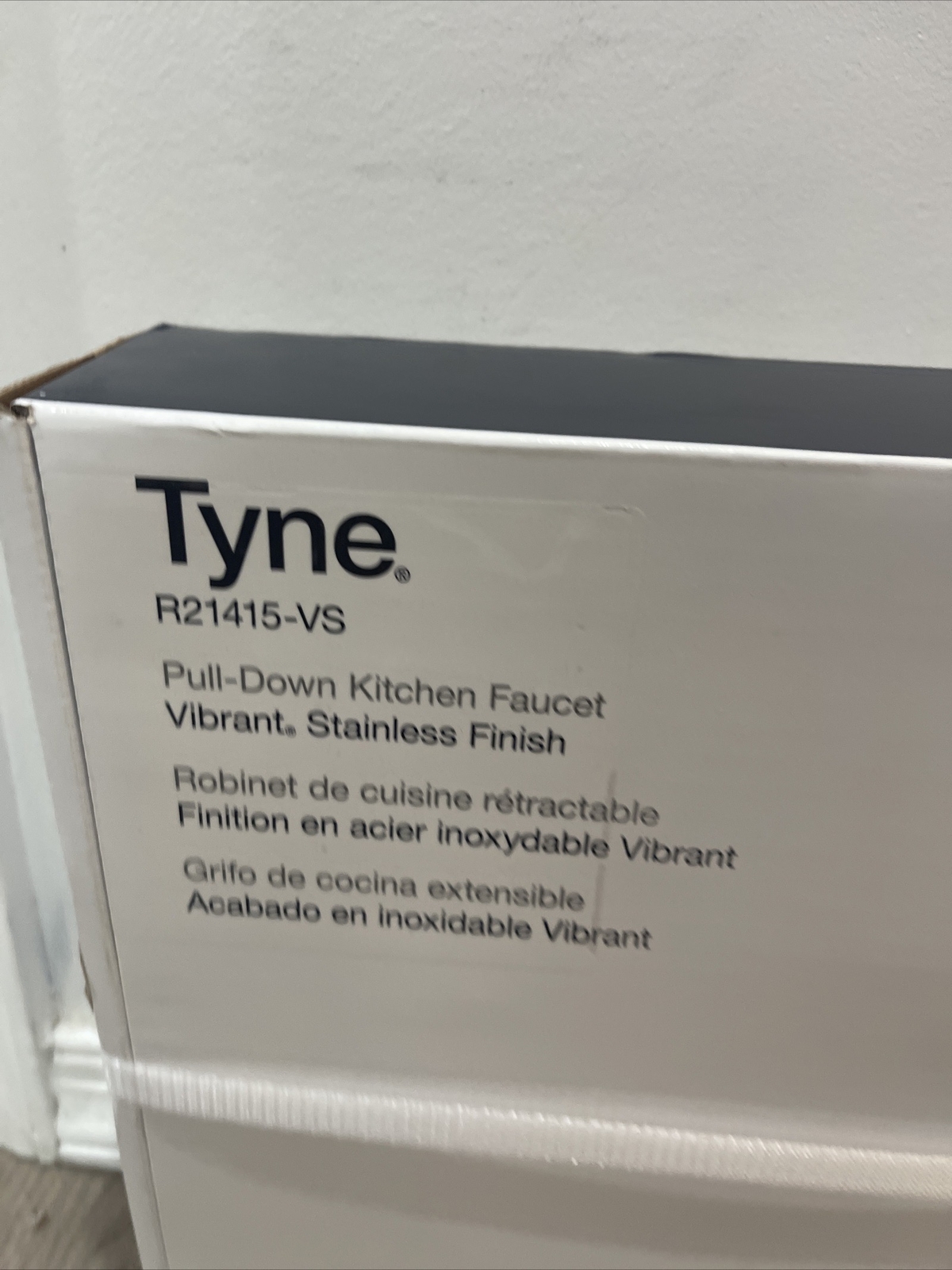 Kohler Tyne Single-handle Pull-down Sprayer Kitchen Faucet in  