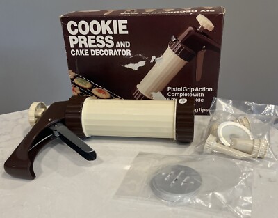 New Open Box Fox Run Vintage 1984 cookie press with six decorating tips