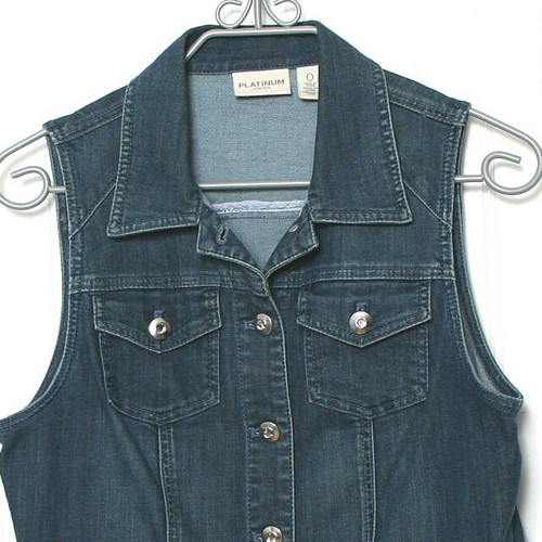 Chico's Platinum Women Denim Blue Jean Collar Rhinestone Buttons Pockets Vest S - Picture 3 of 8
