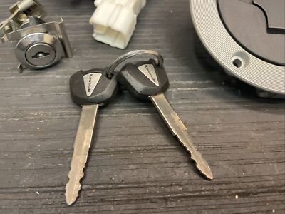 2022 Kawasaki Ninja ZX14R Lockset, ignition, gas cap seat lock OEM