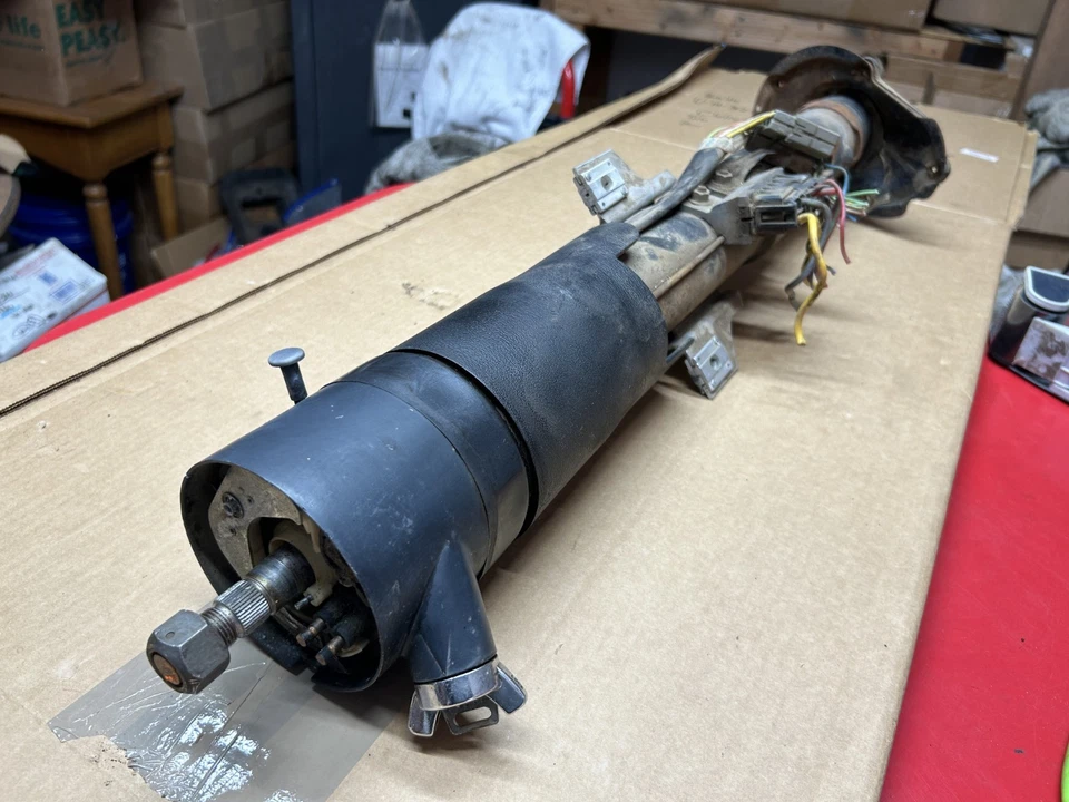 Ford F-150 80-91 - COLUMNA DE DIRECCIÓN - NO INCLINABLE + MANUAL 4 ~ 5 velocidades llave zf5 Foto 3 de 4