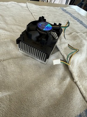 ORIGINAL INTEL CPU Lüfter mit  Kühlkörper  A80856-002 für SOCKEL 478  12V 0.28A