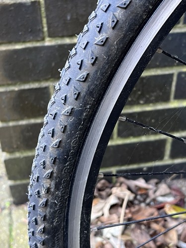 Cross Trail Bike. Brand New Condition - Picture 3 of 6