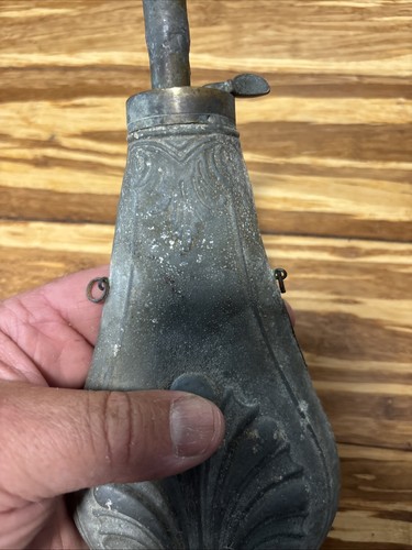 Early Antique Civil War Period Zinc Powder Flask - Picture 10 of 19