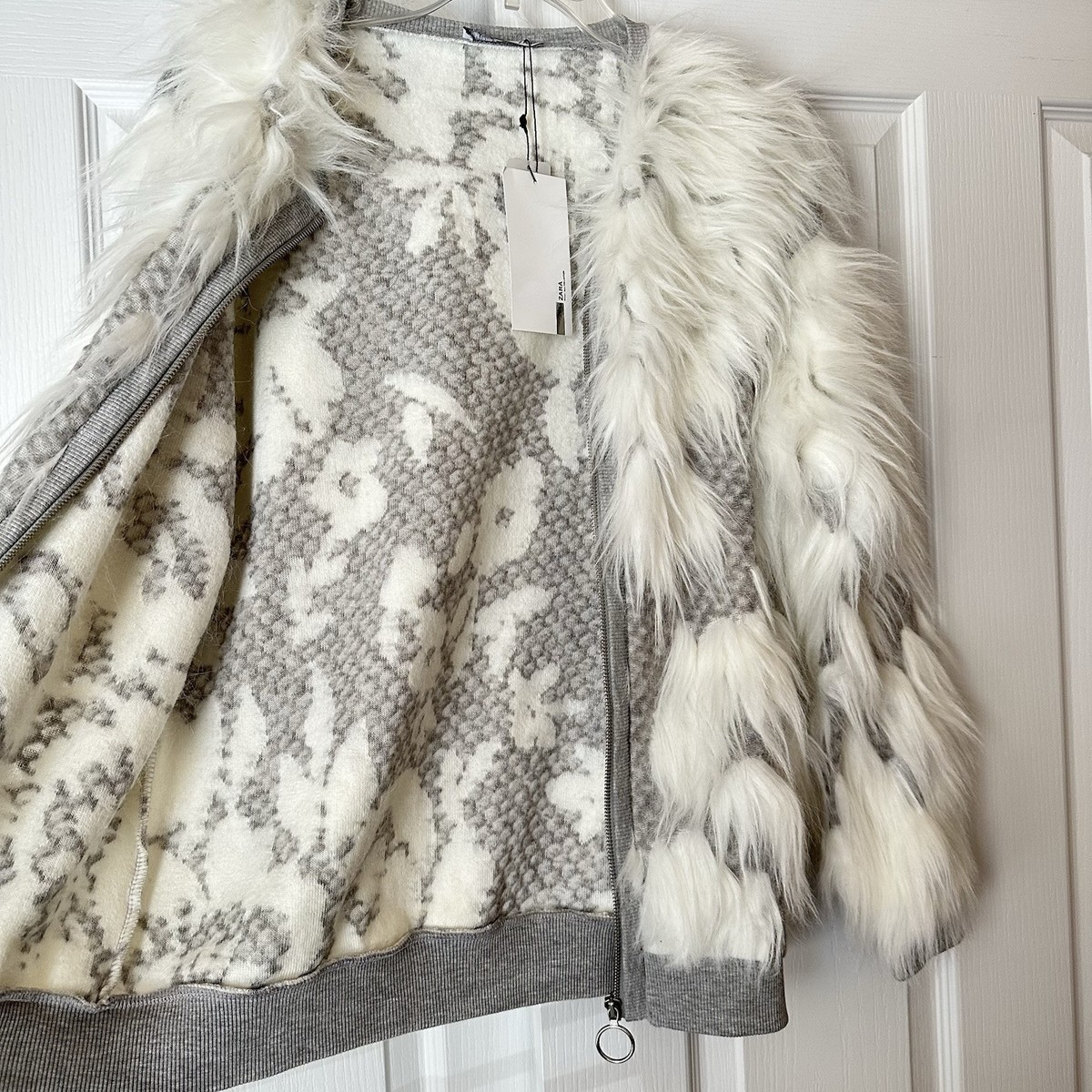 New Zara Faux Fur White Gray Textured Jacket Small 5584/214 RARE