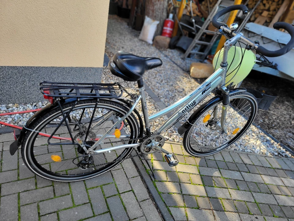 Damen Alu Trekkingrad 28 Zoll - Bild 2 von 4