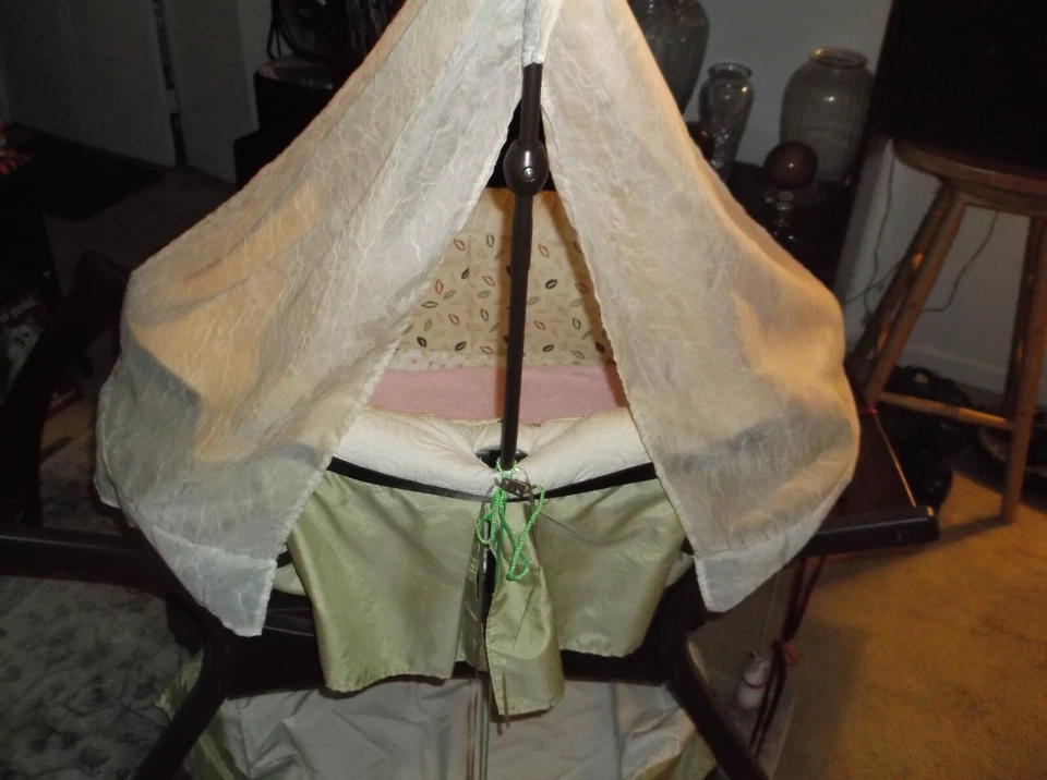 cuna fisher price movimientos calmantes Foto 4 de 4