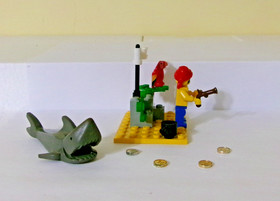LEGO Pirates: Pirates Desert Island (1481) - 99% Complete - No Instructions