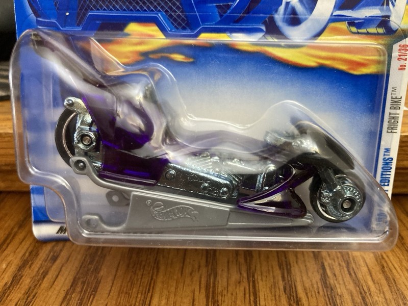 Hot Wheels 2001 First Editions Fright Bike Purple Motorcycle Drag Bars #033 VHTF