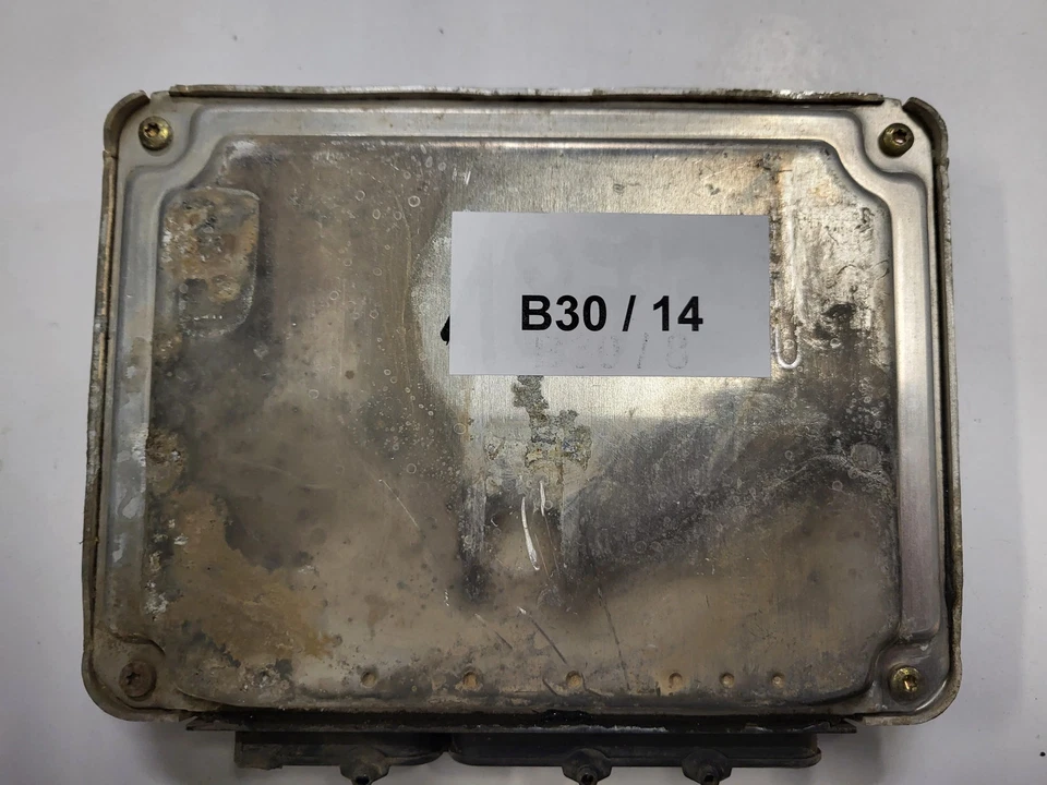 SEAT IBIZA 1.4 I ECU / 6K0906032C / 0261206031 / BOSCH - Immagine 3 di 3